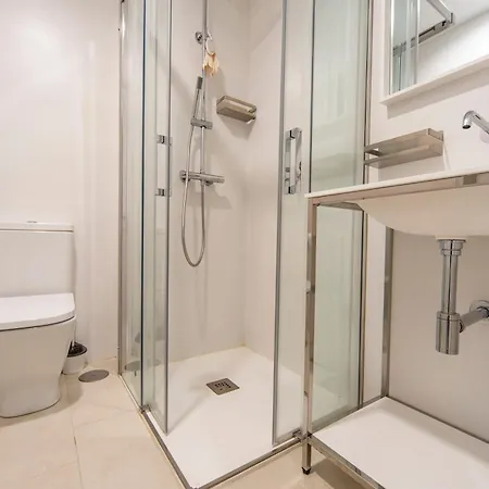 Housing Puente De San Lorenzo Guest house