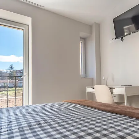 Guest house Housing Puente De San Lorenzo