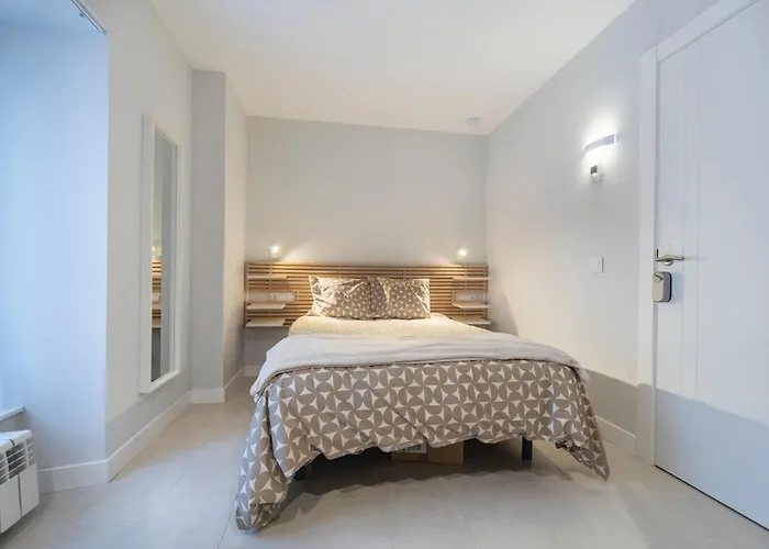 Housing Puente De San Lorenzo Guest house *