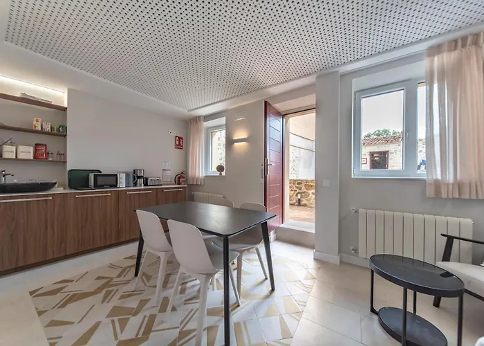 Housing Puente De San Lorenzo Guest house *